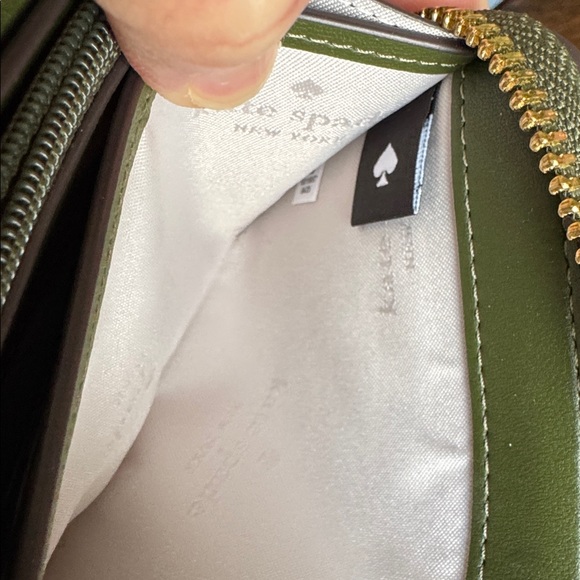 NWOT kate spade Cream Floral Zip-Around Wallet with Pink & Green Accents - Picture 4 of 7